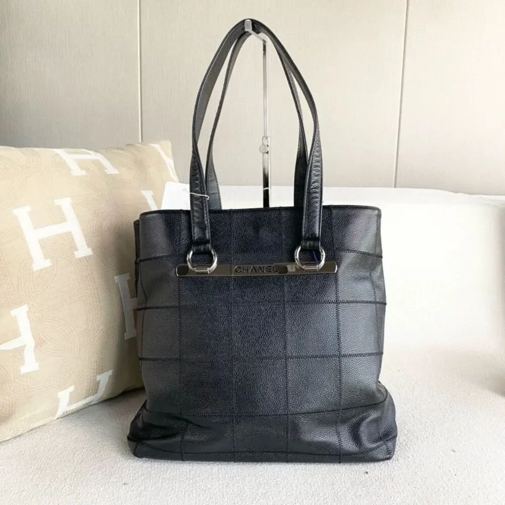 Chanel Women Pre-Loved Bag Very Good Condition